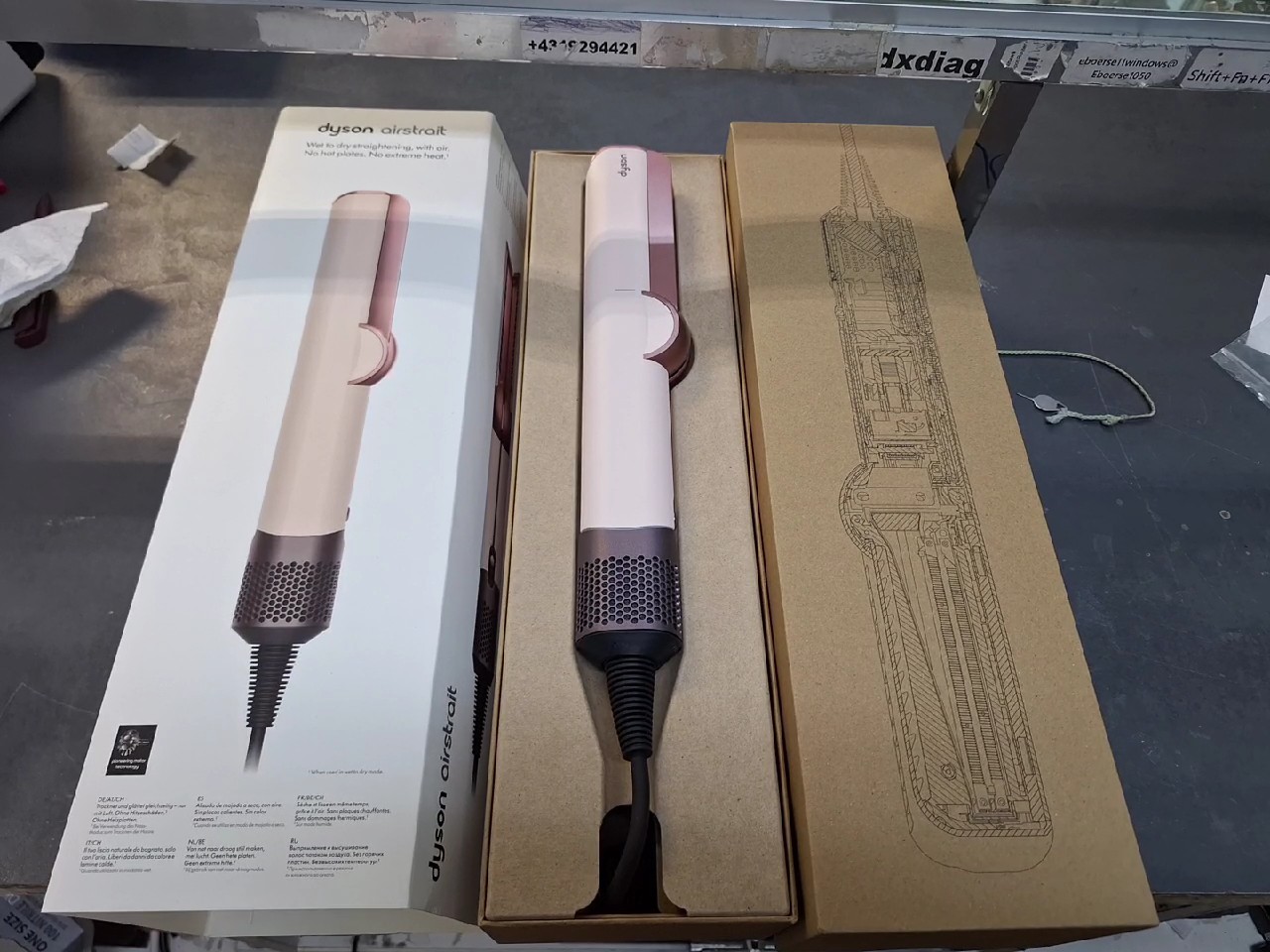 Dyson Airstrait Ceramic Pink/Roségold, Nass- & Trockenmodus, 1600W, LCD-Display, Ionen-Technologie, inkl. Hitzematte, OVP, Rechnung MediaMarkt 02.02.26 | Zustand: Sehr Gut – Bild 2