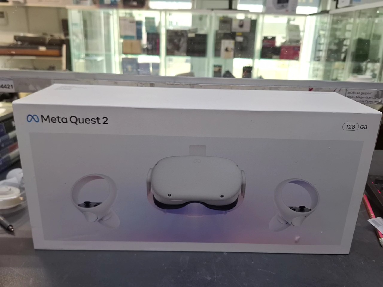 Meta Quest 2 128GB Weiß, Standalone VR-Headset, inkl. 2 Controller, Ladekabel, Netzteil mit US-Stecker (Adapter nötig), OVP | Zustand: Sehr Gut | Farbe: weiss – Bild 5