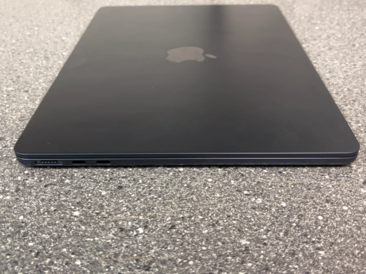 Apple MacBook Air M3 2024 Mitternacht, 16GB RAM, 256GB SSD, 27 Ladezyklen, inkl. originalem Ladekabel, ohne Netzteil | Zustand: Sehr Gut – Bild 5