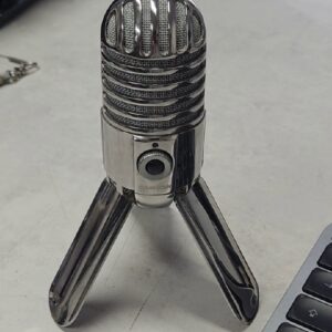 Samson Meteor Mic Chrome, USB-Kondensatormikrofon, 16-Bit | 48kHz, Kopfhörerausgang, Mute-Taste, inkl. USB-Kabel, Kratzer am Gehäuse | Zustand: Gebraucht
