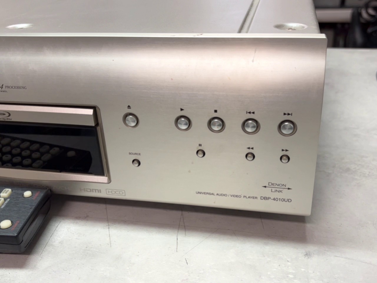 Denon DBP-4010UD Blu-ray Player Silber, mit Fernbedienung Universal-Player für Blu-ray, SACD, DVD-Audio, CD, inkl. Fernbedienung, High-End-Technik. | Zustand: Gut – Bild 2
