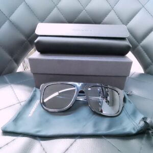 Gucci Brille ModellbDolce&Gabbana, Hochwertige Designerbrille der Marke Gucci, stilvolles Accessoire für Damen und Herren. | Zustand: Neu