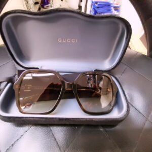 Gucci  Damen Brille , Hochwertige Designer-Brille der italienischen Luxusmarke, bekannt für ikonisches Design. | Zustand: Neu