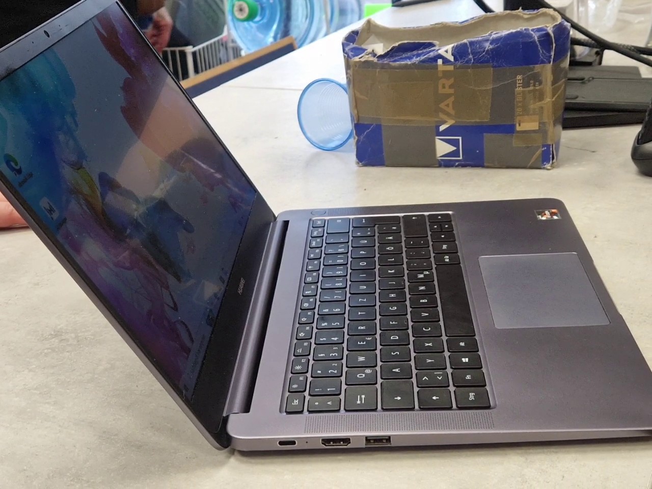 Huawei MateBook D 14 (2018), Mystic Silver, AMD Ryzen 5 2500U, 8GB RAM, Radeon Vega 8 Mobile Gfx, 14 Zoll Full HD IPS Display | Zustand: Sehr Gut – Bild 3