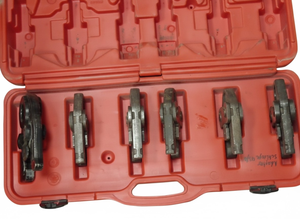 Rothenberger & Valsir Pressbacken-Set, Set mit M18, M22, M35 (Rothenberger) und U40 (Valsir) Pressbacken inkl. Kunststoff-Tragekoffer | Zustand: Gut