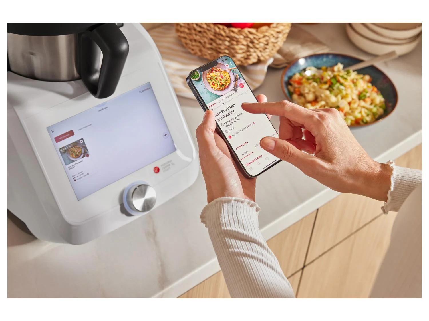 Silvercrest Monsieur Cuisine Smart SKMS 1200, Küchenmaschine mit Kochfunktion, 8 Zoll Touch-Display, WLAN, 3 Liter Mixbehälter, weiß | Zustand: Neu – Bild 4