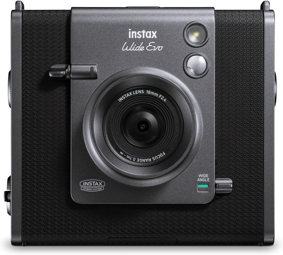 Fujifilm Instax Wide Evo Black, Digitale Hybrid-Sofortbildkamera für Instax WIDE Film, 16mm Weitwinkelobjektiv, 10 Objektiv- & Filmeffekte, USB-C, Bluetooth-App-Anbindung. | Zustand: Neu
