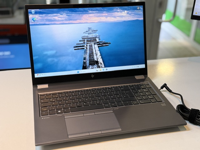 HP ZBook Fury 15 G8, i7-11850H, Grau, 32GB RAM, 1TB SSD, NVIDIA RTX A3000 6GB, Windows 11 Pro, inkl. Ladegerät, 57 Ladezyklen | Zustand: Sehr Gut – Bild 4