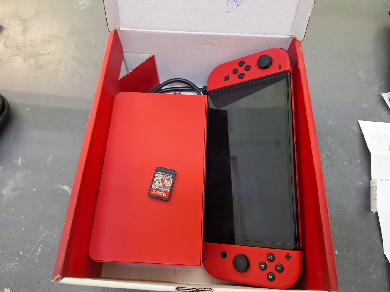 Nintendo Switch OLED Mario Kart 8 Bundle, OVP | Inklusive Mario Kart 8 Deluxe | Zustand: Sehr Gut | Farbe: rot – Bild 2