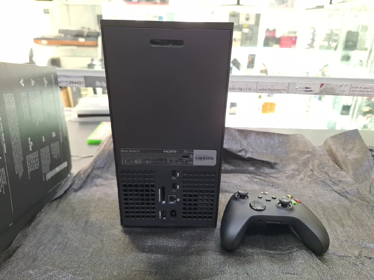 Xbox Series X - 1TB, 4K UHD, 120 FPS, Blu-ray-Laufwerk, OVP | Zustand: Sehr Gut | Farbe: schwarz – Bild 3