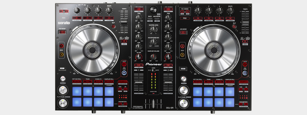 Pioneer DDJ-SR DJ Controller Schwarz, 2-Kanal DJ-Controller für Serato DJ mit Performance-Pads und großen Jogeels, inklusive Tasche. | Zustand: In Ordnung