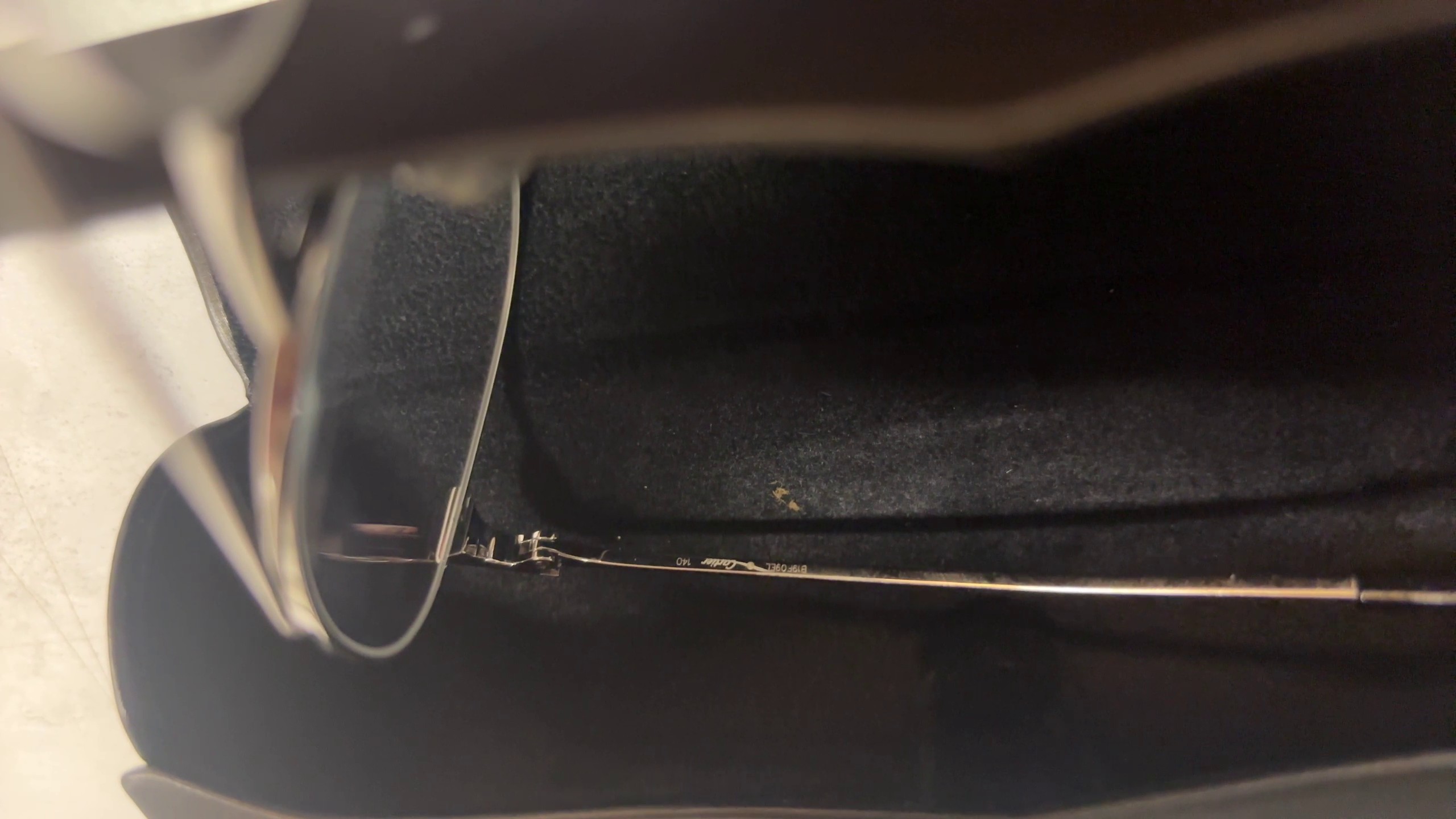 Cartier CT0307O Brille, Unisex Pilot Metallbrille aus der Santos de Cartier Kollektion, inkl. Tasche und Box. | Zustand: Sehr Gut – Bild 2