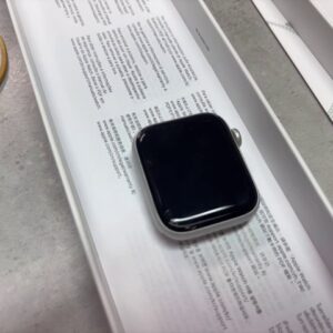 Watch Series 6 GPS + Cellular, 44mm Alu weisses Armband - Re - Silber, mit verpackung und ladegerät | Zustand: Gut | Farbe: weiss