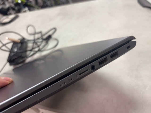 Asus F415MA-EB232T 2021 Grau, mit Ladegerät 14 Zoll, Intel Pentium Silver N5030, 8GB RAM, 256GB SSD, Windows 10 Home, sehr guter Zustand | Zustand: Sehr Gut – Bild 4
