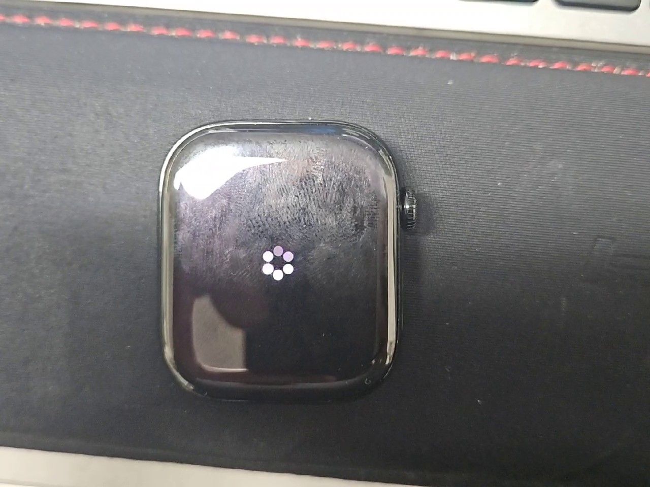 Apple Watch Clone Series 11 46mm Schwarzn, 46mm aluminium case, gps, wr-50m (water resistant 50 meters)n, kratzer auf der rückseiten, zubehör: ovp, band, ladekabeln | Zustand: Gebrauchtn | Farbe: schwarz – Bild 2