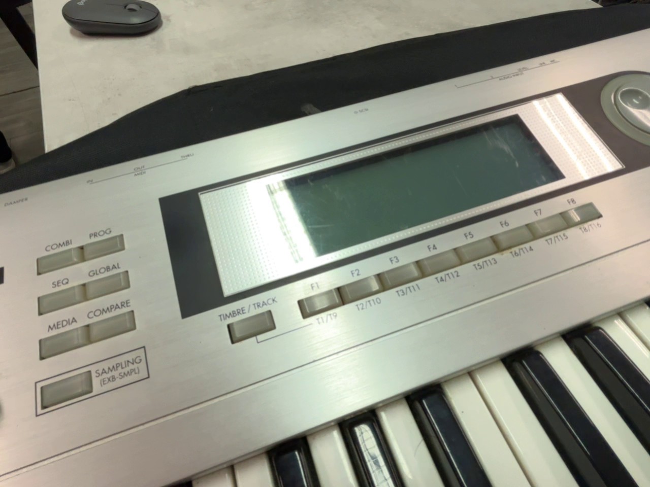 Korg Triton Le 61 Music Workstation, Inklusive Ladegerät und Tasche, ohne Speicherkarte. Gute Zustand.. | Zustand: Gut – Bild 4