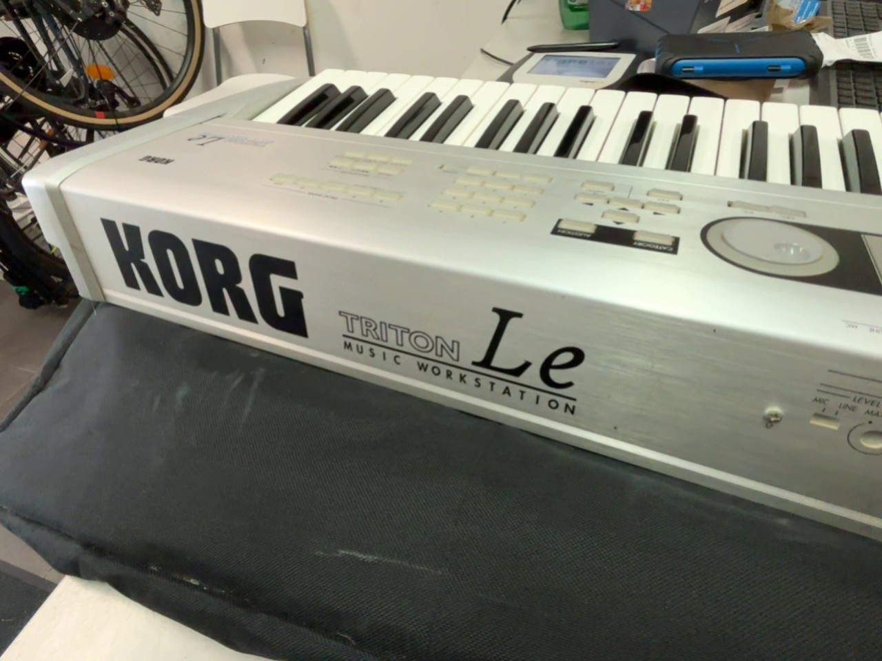 Korg Triton Le 61 Music Workstation, Inklusive Ladegerät und Tasche, ohne Speicherkarte. Gute Zustand.. | Zustand: Gut – Bild 7