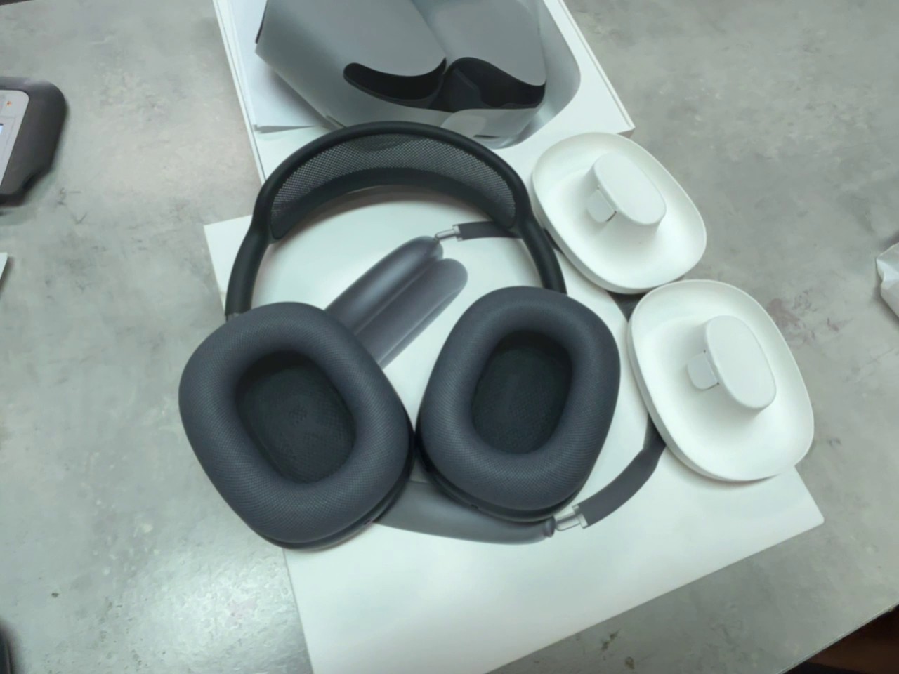 Apple AirPods Max USB-C, Kabelloser Over-Ear-Kopfhörer mit High-Fidelity-Audio, aktivem Noise Cancelling, 3D-Audio, OVP, wie neu | Zustand: Wie Neu | Farbe: blau