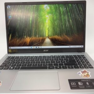 Acer Aspire Go 15 AG15-31P, Pure Silver, 15,6 Zoll FHD IPS, Intel N100, 4GB RAM, 128GB UFS, inkl. Ladegerät, Gehäusefarbe Pure Silver | Zustand: Sehr Gut