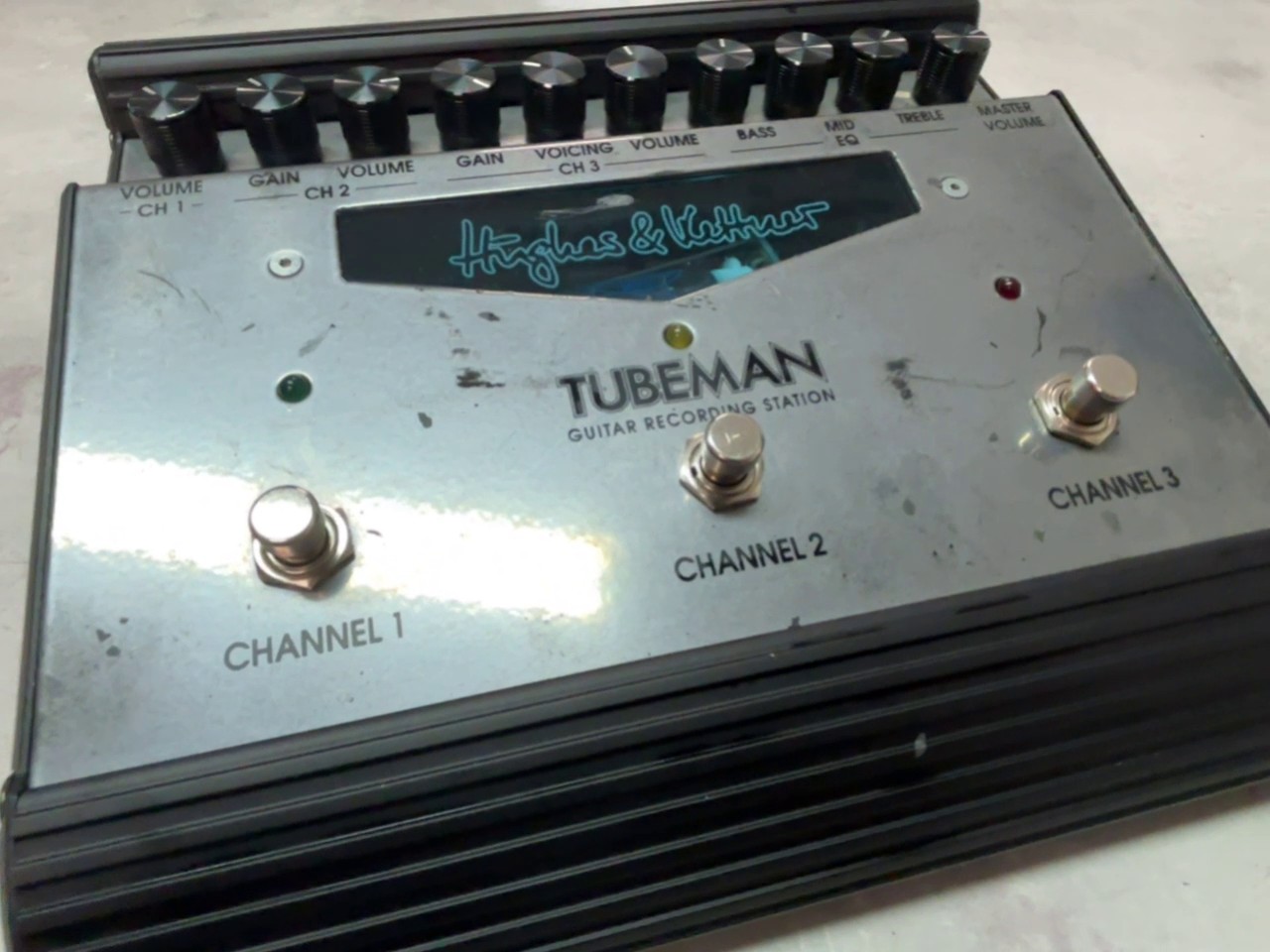 Hughes & Kettner Tubeman II, 3-Kanal Röhren-Preamp, Recording Station mit Red Box und Netzteil | Zustand: Gut – Bild 2