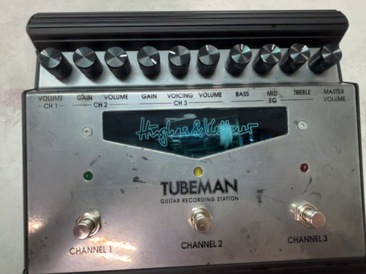 Hughes & Kettner Tubeman II, 3-Kanal Röhren-Preamp, Recording Station mit Red Box und Netzteil | Zustand: Gut – Bild 3