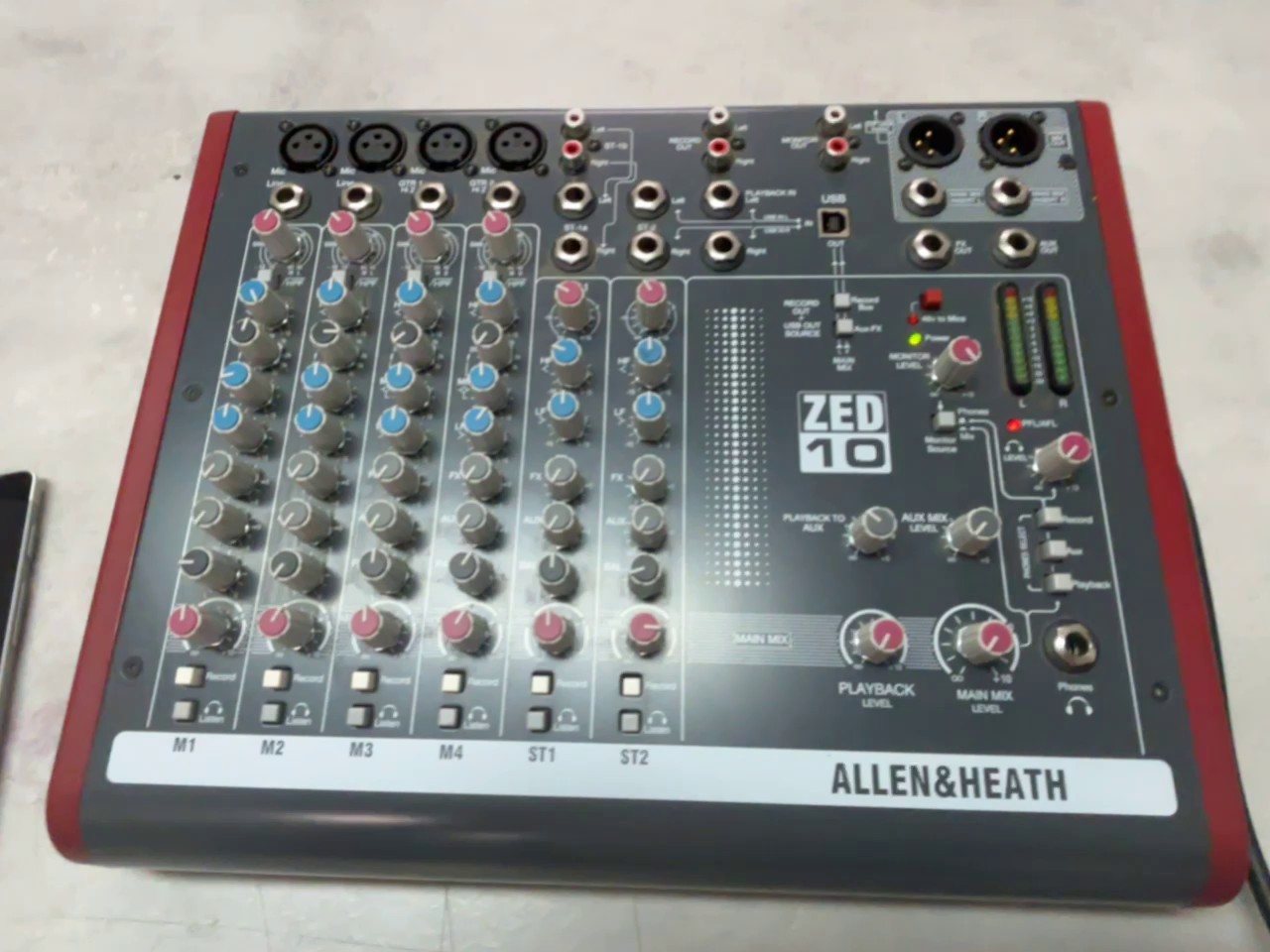 Allen & Heath ZED-10, Kompakter analoger 4-Kanal-Mixer mit USB-Audio-Interface und 2 Stereoeingängen | Zustand: Gut – Bild 2
