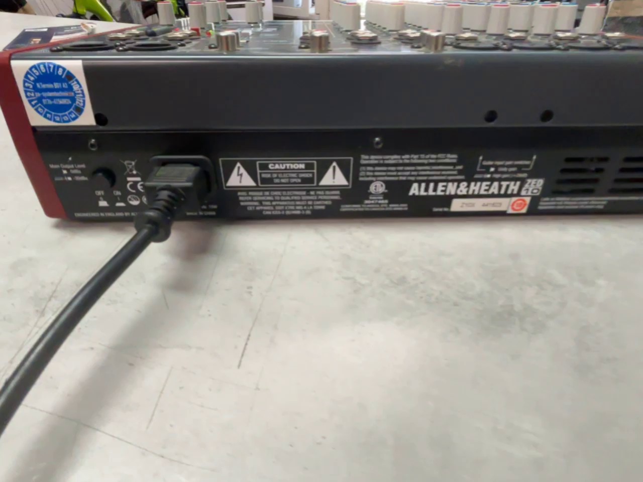 Allen & Heath ZED-10, Kompakter analoger 4-Kanal-Mixer mit USB-Audio-Interface und 2 Stereoeingängen | Zustand: Gut – Bild 4