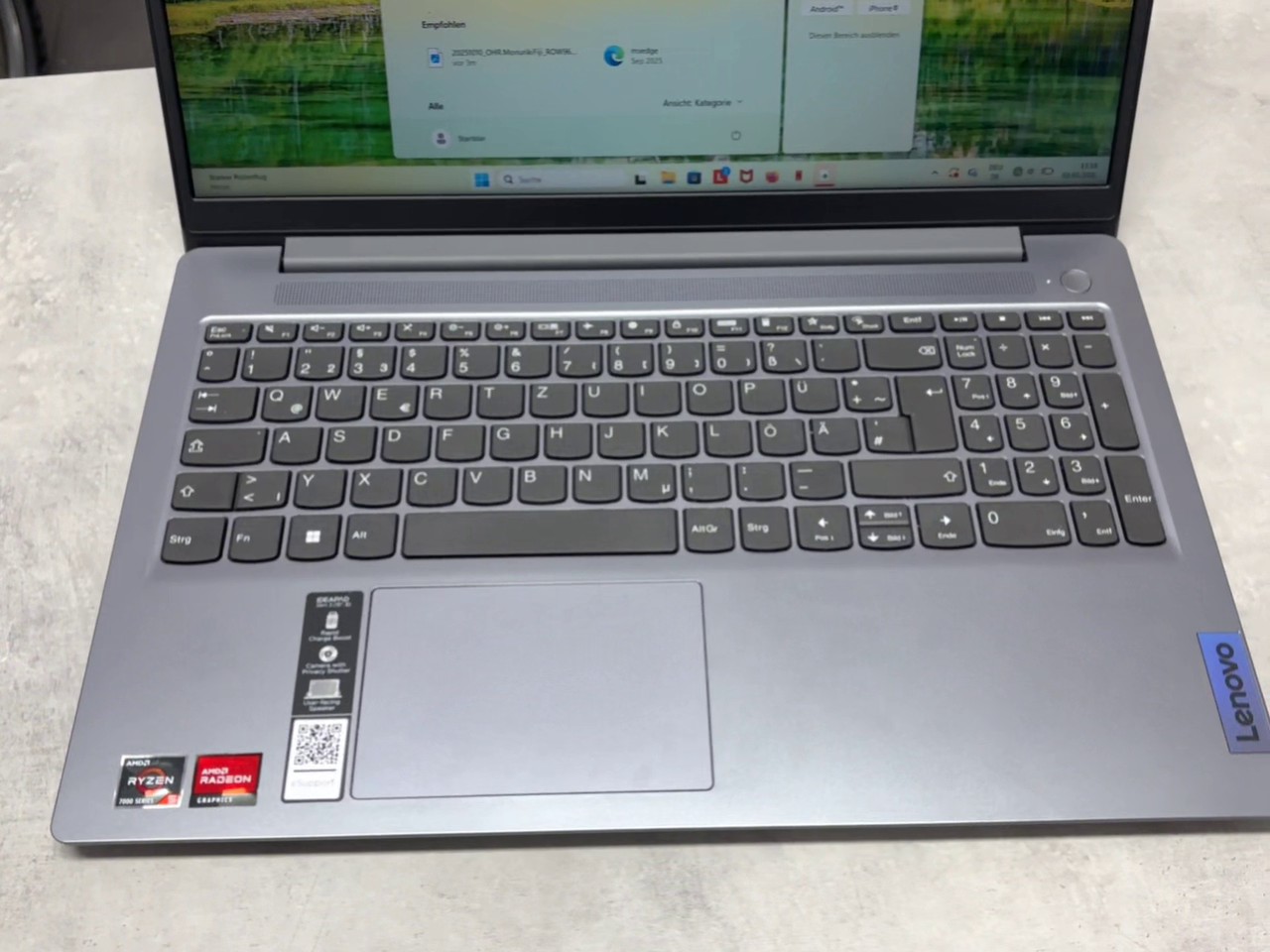 Lenovo IdeaPad Slim 3, Ryzen 5 7520U, Grau, 15,6 Zoll FHD, 8GB RAM, 512GB SSD, inkl. MediaMarkt Rechnung vom 01.09.2025 | Zustand: Gut – Bild 2