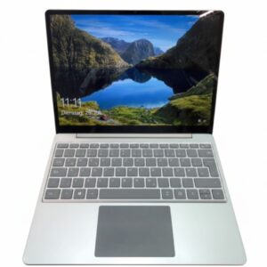 Microsoft Surface Laptop Go 2020 Platin, i5-10351G1  |  4GB RAM  |  64GB SSD  |  mit Ladegerät, Ecken sind beschädigt | Zustand: Gut