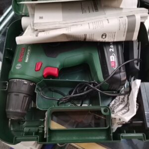 Bosch EasyDrill 18V-38, Akku-Bohrschrauber im Koffer, inkl. 18V 2.0Ah Akku und Ladegerät, Power for ALL System | Zustand: Sehr Gut