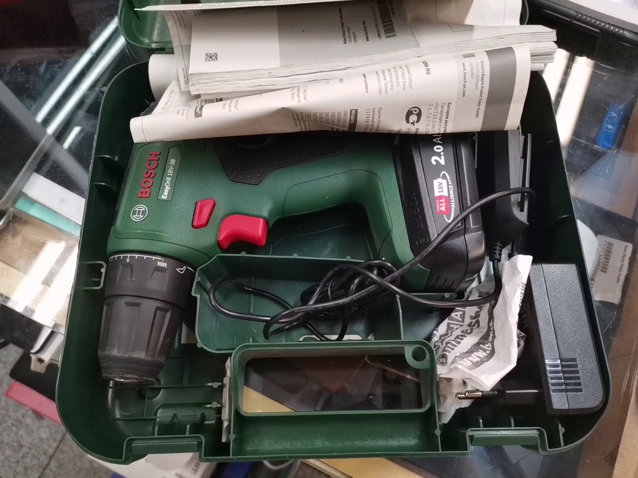 Bosch EasyDrill 18V-38, Akku-Bohrschrauber im Koffer, inkl. 18V 2.0Ah Akku und Ladegerät, Power for ALL System | Zustand: Sehr Gut