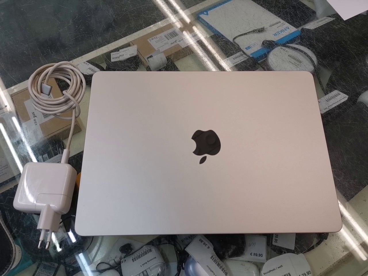 Apple MacBook Air 13 M3 2024, 8 GB RAM, 512 GB SSD, inkl. Ladegerät, Farbe gemäß Gehäuse (Midnight, Starlight, Space Gray, Silber) 75 Ladezyklen | Zustand: Sehr Gut – Bild 3