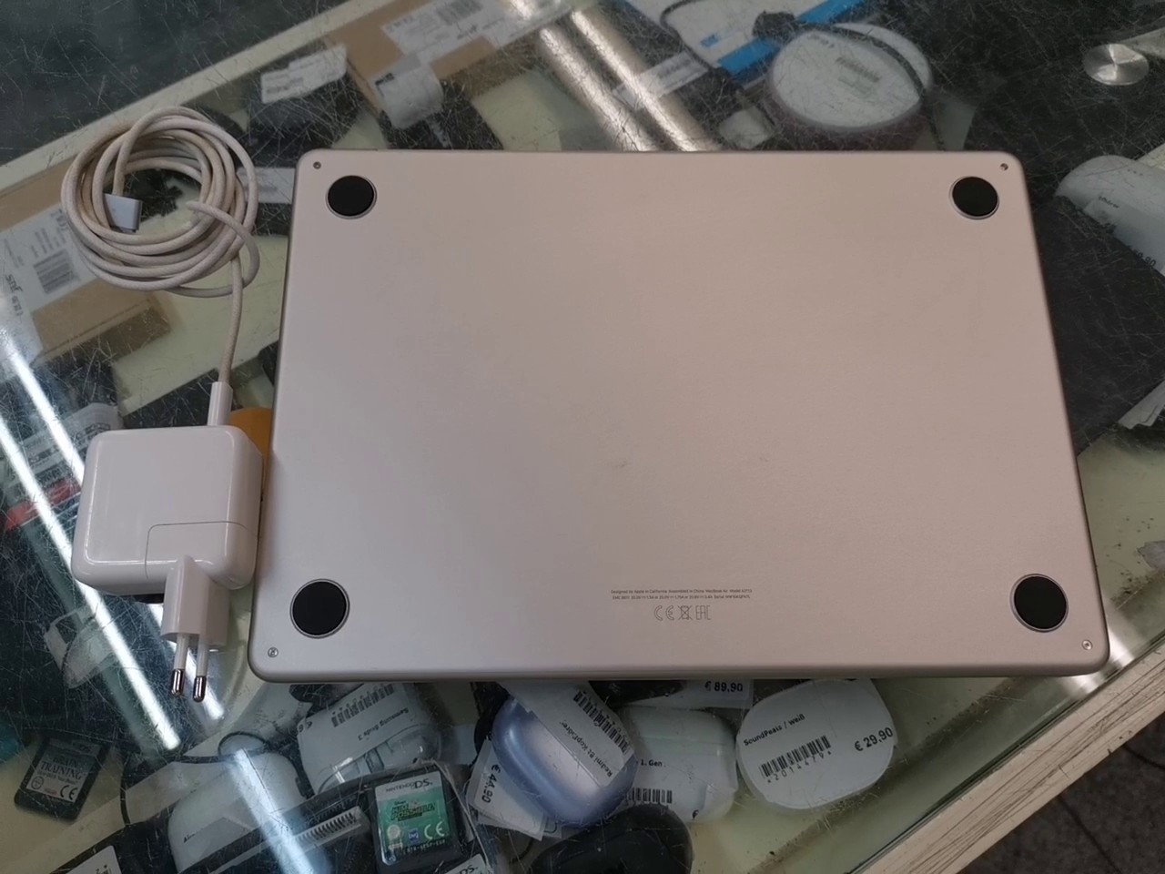 Apple MacBook Air 13 M3 2024, 8 GB RAM, 512 GB SSD, inkl. Ladegerät, Farbe gemäß Gehäuse (Midnight, Starlight, Space Gray, Silber) 75 Ladezyklen | Zustand: Sehr Gut – Bild 4