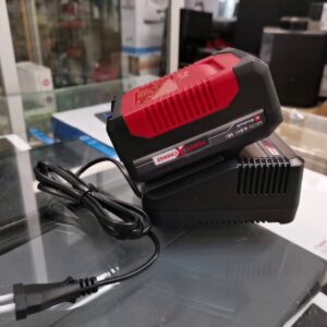 Einhell Power X-Change 18V 4.0Ah Akku-Set, Starter-Kit bestehend aus 18V 4.0Ah Li-Ion Akku und 3A Schnellladegerät, universell für PXC-System | Zustand: Wie Neu