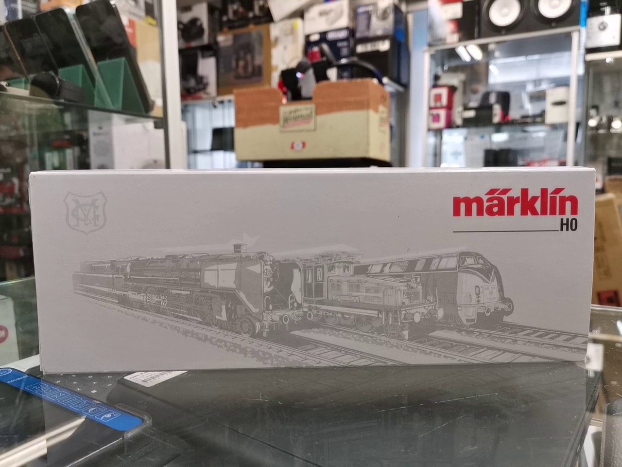 Märklin 39990 E-Lok BR 194 DB, grün, Spur H0, Epoche IV, Betriebsnummer 194 050-1, mfx, DCC, Sound, Neukonstruktion, in OVP | Zustand: Neu – Bild 2