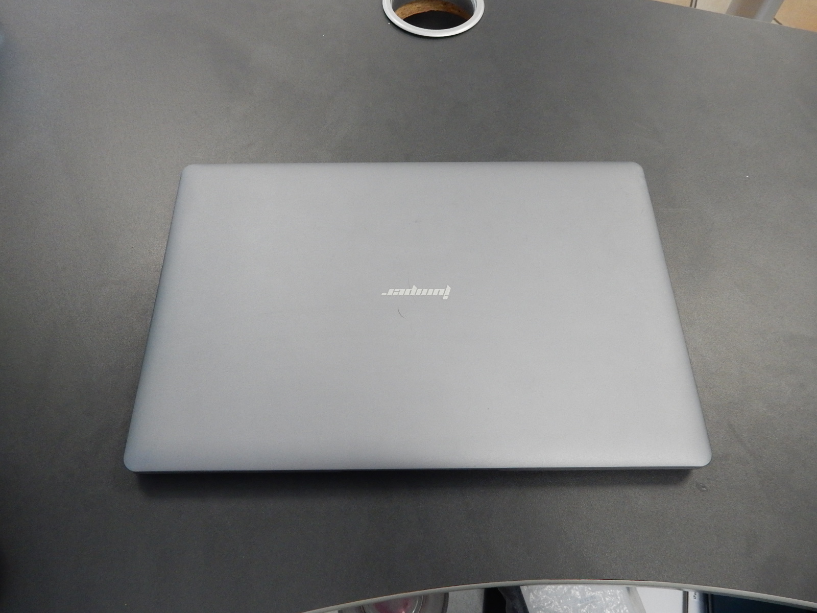 Jumper EZbook 3, Grau, Intel Celeron N3350, 6GB RAM, 64GB Speicher, Windows 10, 13.3 Zoll Display | Zustand: Sehr Gut – Bild 2