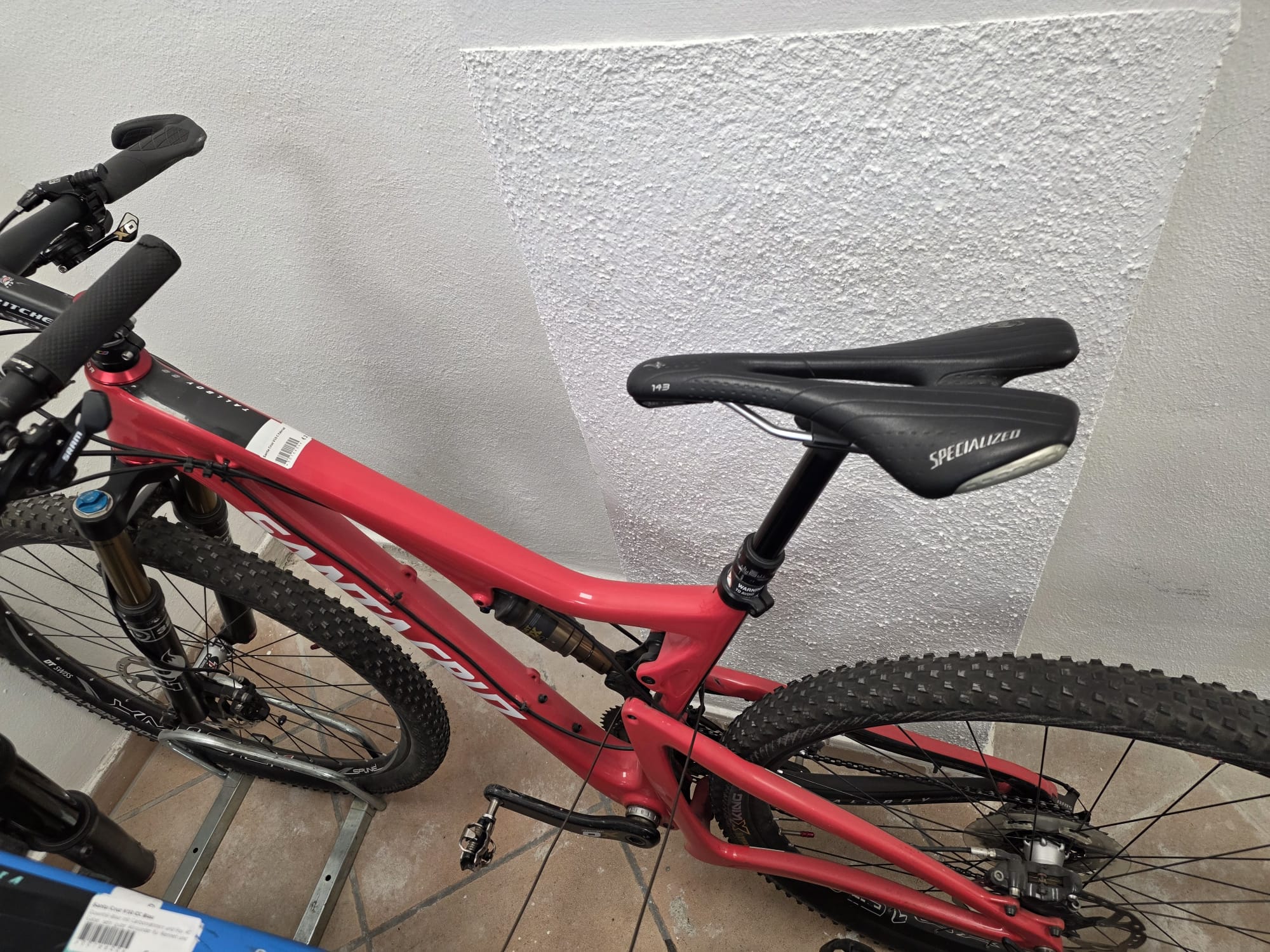 Santa Cruz Tallboy C, rot, Carbon-Mountainbike, 29 Zoll, Fox Fahrwerk, SRAM X0 Schaltung, DT Swiss Laufräder, 50cm Rahmengröße – Bild 2