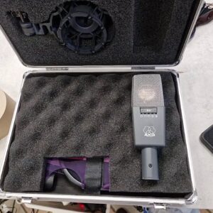 AKG C414 B-P48, Professionelles Großmembran-Kondensatormikrofon, 4 Richtcharakteristiken, inkl. Koffer und Spinne. | SimLock:  | Zustand: Sehr Gut | Farbe:  | Akku: