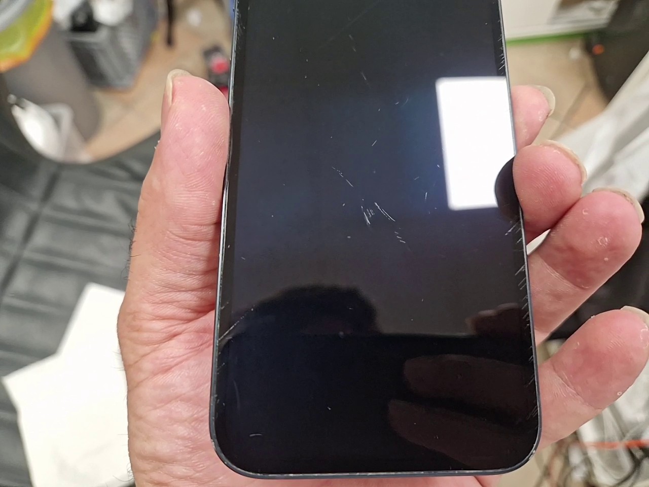 iPhone 14 128GB, zerkratzt | SimLock: Frei | Zustand: Gut | Farbe: blau | Akku: 88% – Bild 2
