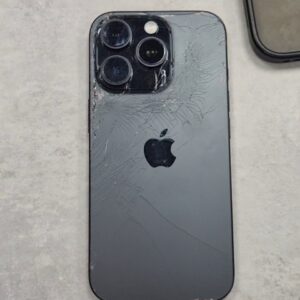 Apple iPhone 16 Pro 2024 Schwarz, 128 GB Speicher, Display gebrochen, Rückseite gebrochen | SimLock: Frei | Zustand: Schlecht | Farbe: schwarz | Akku: 91%