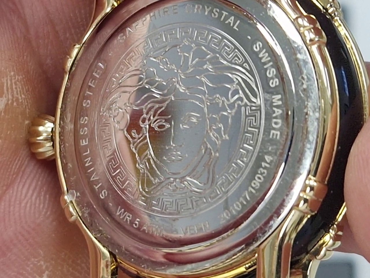 Versace Medusa, Gold, Damenuhr, Quarz, Saphirglas, Edelstahl, 5 ATM, ovp | Zustand: Sehr Gut – Bild 3