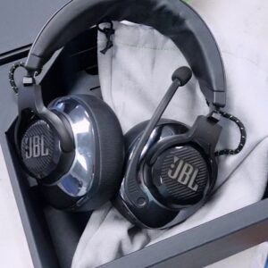 JBL Quantum 910X Schwarz-Grün, Kabelloses Over-Ear Gaming-Headset für Xbox, PC, PlayStation und Nintendo Switch, mit ANC, Head-Tracking und Bluetooth, inkl. Originalverpackung. | Zustand: Wie Neu