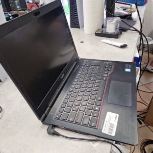 Fujitsu Lifebook U748, i5-8250u, 8gb ram, 256gb ssd, intel uhd 620, | Zustand: Gut
