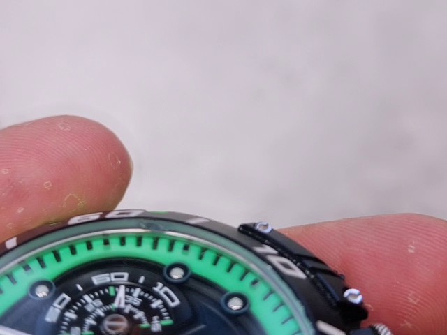 Festina Chrono Bike 2019 Grün Schwarz, Chronograph, Quarzwerk, EdelstahLadegerätehäuse, Datumsanzeige, leichte Kratzer am Gehäuseboden | Zustand: Gut – Bild 5