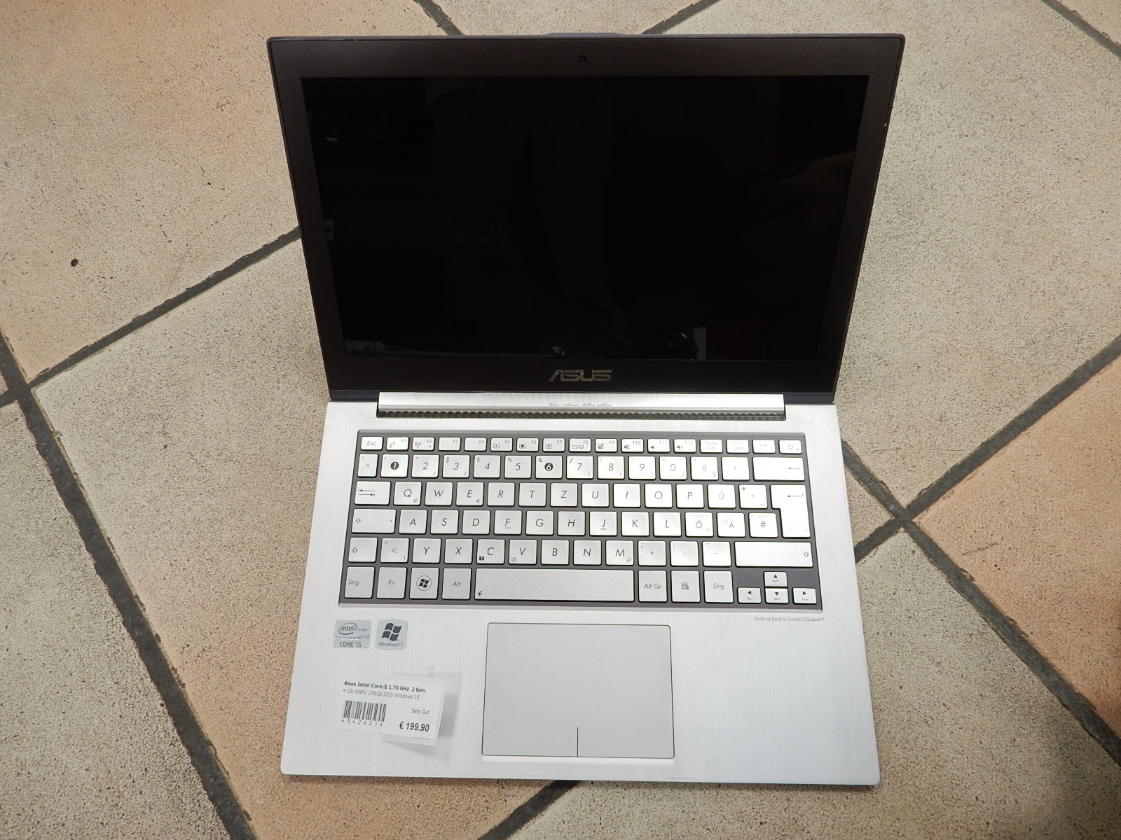 Asus Zenbook UX31E, Intel Core i5, Silber, 1,70 GHz, 4 GB RAM, 256 GB SSD, Windows 10 | Zustand: Gut