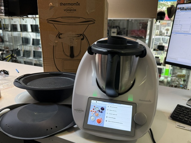 Vorwerk Thermomix TM6 Weiß, All-in-One Küchenmaschine mit Originalverpackung und umfangreichem Zubehör. | Zustand: Sehr Gut – Bild 2