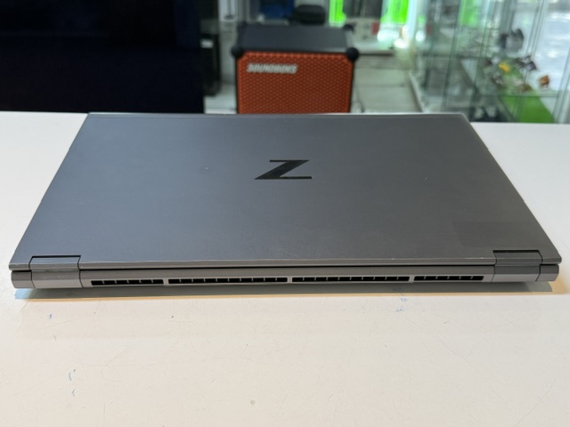HP ZBook Fury 15 G8, i7-11850H, RTX A3000, 32GB RAM, 1TB SSD, NVIDIA RTX A3000 6GB, Windows 11 Pro, 59 Ladezyklen, inkl. Original-Netzteil | Zustand: Sehr Gut – Bild 6