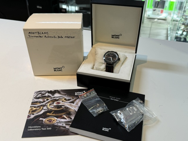 Montblanc TimeWalker Date 116060 Schwarz, Automatik-Herrenuhr, 41mm EdelstahLadegerätehäuse, Keramiklünette, inkl. Box, Zertifikat, Rechnung & 2 Bändern | Zustand: Gut – Bild 2