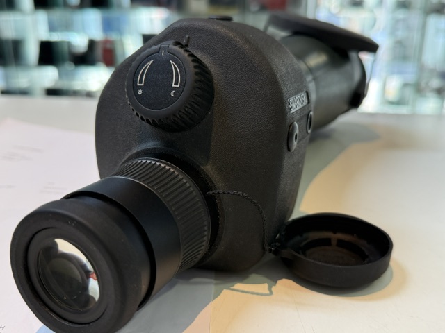 Swarovski STR 80 MRAD Spektiv, Hochwertiges HD-Spektiv mit zuschaltbarem MRAD-Strichbild, inklusive 45x S W Okular und Originalrechnung. | Zustand: Sehr Gut – Bild 3