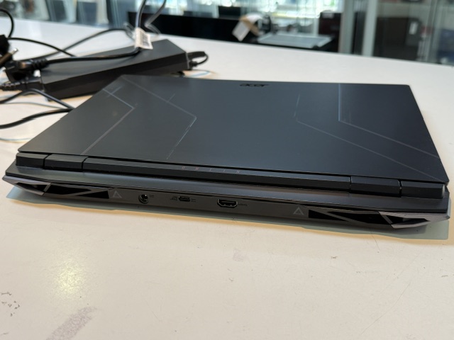 Acer Nitro 5 AN515-46 (2022), Schwarz, AMD Ryzen 7 6800H, 16GB DDR5 RAM, 1TB SSD, GeForce RTX 3070 Ti 8GB, Windows 11, inkl. Ladegerät | Zustand: Sehr Gut – Bild 3